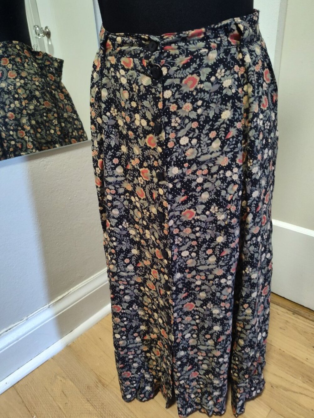 Vintage Sag Harbor Button Front Column Skirt